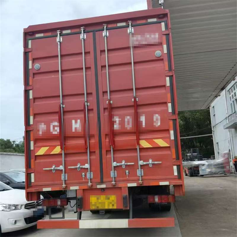 龙湾区洛浦县进仓物流：专线直达的多元货运探索